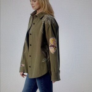 NWT Women’s Jessica Simpsom Embellished Embroderied linen blend Shacket.  3X